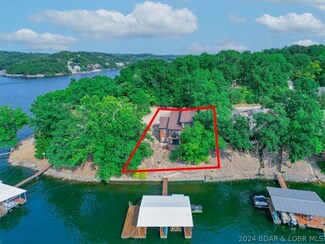 121 Hawks Point Dr, Camdenton, MO 65020