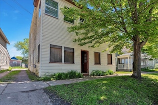 174-176 N Champlain St, Burlington, VT 05401