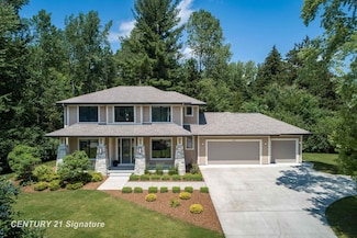 2985 E Iron Woods Pass, Midland, MI 48642