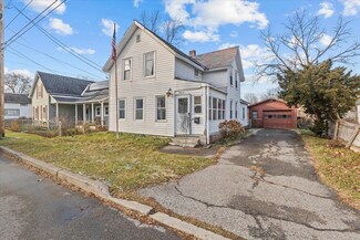 65 River St, Winooski, VT 05404