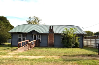 214 W Broadway St, Jefferson, TX 75657