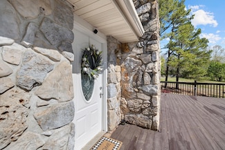 913 S Nicholas Rd, Nixa, MO 65714