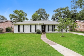 12815 Westleigh Dr, Houston, TX 77077