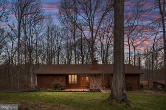 8548 Custer Ct, Manassas, VA 20112