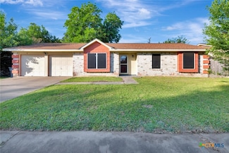 1808 Mission Dr, Victoria, TX 77901