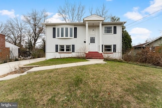 9613 King George Dr, Manassas, VA 20109