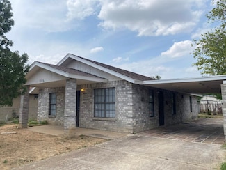 3316 E Ash St, Laredo, TX 78043
