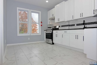 5116 Bergenline Ave Unit 3, West New York, NJ 07093
