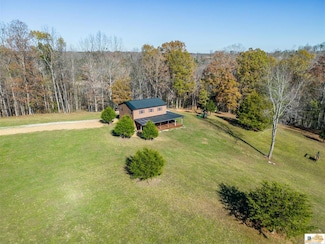 673 High St, Albany, KY 42602