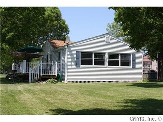 10740 Duck Harbor Rd, Chaumont, NY 13622