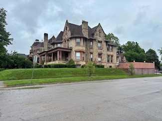 235 S 2nd St, Greenfield, OH 45123