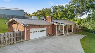 1113 Argillite Rd, Flatwoods, KY 41139