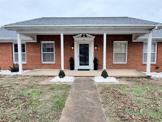 9 Grandview Ave, Harrison, AR 72601