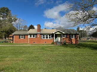 1204 Fawn St, Tullahoma, TN 37388