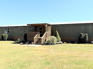 349 Howell Dr, Taneyville, MO 65759