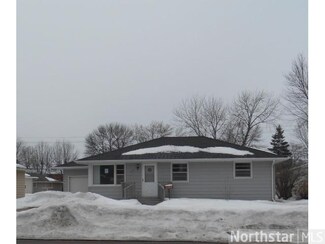 1813 Ives Ave N, Glencoe, MN 55336