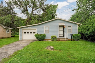 300 S Clifton Ave, Springfield, MO 65806