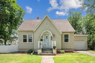 340 23rd Ave, Moline, IL 61265