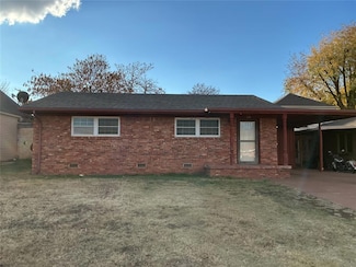 714 S 6th St, Clinton, OK 73601