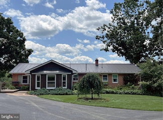 1483 Tea Berry Rd, Toms Brook, VA 22660