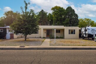 1708 Escalante Ave SW, Albuquerque, NM 87104