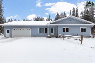 2871 Bear Ave, North Pole, AK 99705