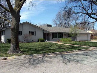 507 N Mission Rd, Wichita, KS 67206