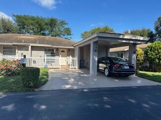 6839 Moonlit Dr, Delray Beach, FL 33446