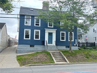 712 Hope St Unit 1, Bristol, RI 02809