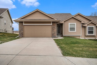 19707 Marinda St, Omaha, NE 68130