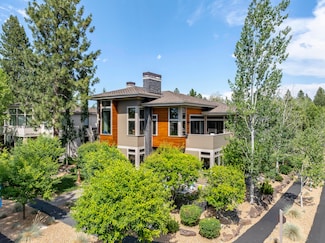 62734 Mt Hood Dr, Bend, OR 97701