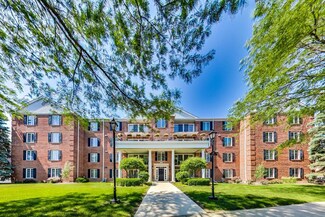 326 Park Ave Unit 34, Clarendon Hills, IL 60514