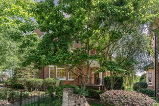 218 W Barbee Chapel Rd, Chapel Hill, NC 27517