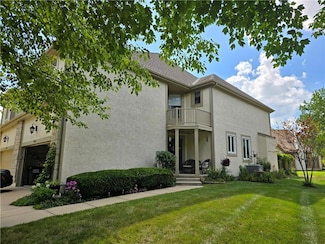 11918 Westgate St, Overland Park, KS 66213