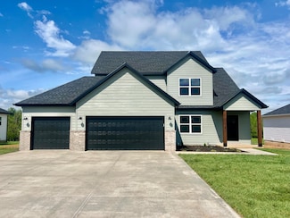 170 E Clayton Ln, Republic, MO 65738