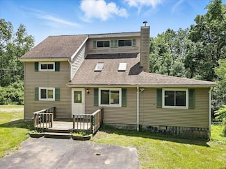 326 Kathleen Dr, Stroudsburg, PA 18360