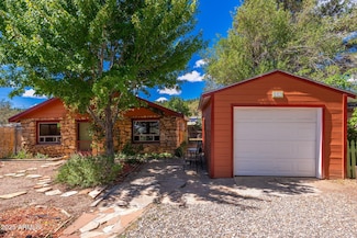 1913 N East St, Flagstaff, AZ 86004