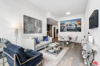 1345 Havenhurst Dr Unit 7, West Hollywood, CA 90046