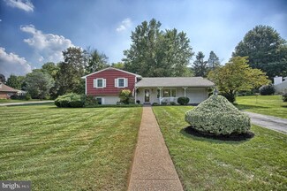 12 Forest Ave, Hershey, PA 17033