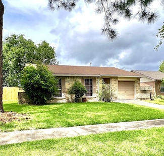 2530 Knoxville Dr, League City, TX 77573