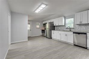 128 Stephens St, Waxahachie, TX 75165