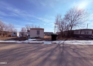 1509 47th St W, Williston, ND 58801