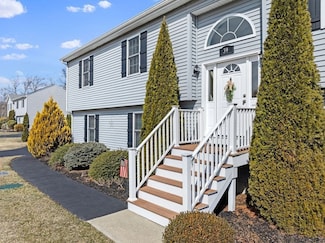 39 Oliver Way, Swansea, MA 02777