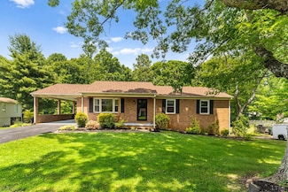 189 Lynview Dr, Lynchburg, VA 24502