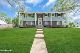 4 Minnesota Dr, Jackson, NJ 08527