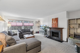 10311 Cedar Lake Rd Unit 305, Minnetonka, MN 55305