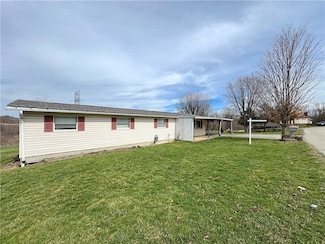 107 Airport Rd, Mount Pleasant, PA 15666