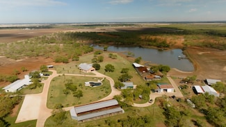 845 Mitch Thomas Rd, Pleasanton, TX 78064