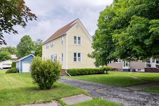 204 E Lincoln St, Kentland, IN 47951