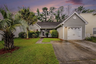 270 Avonshire Dr, Summerville, SC 29483